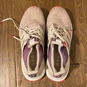Women’s ultraboost size 8